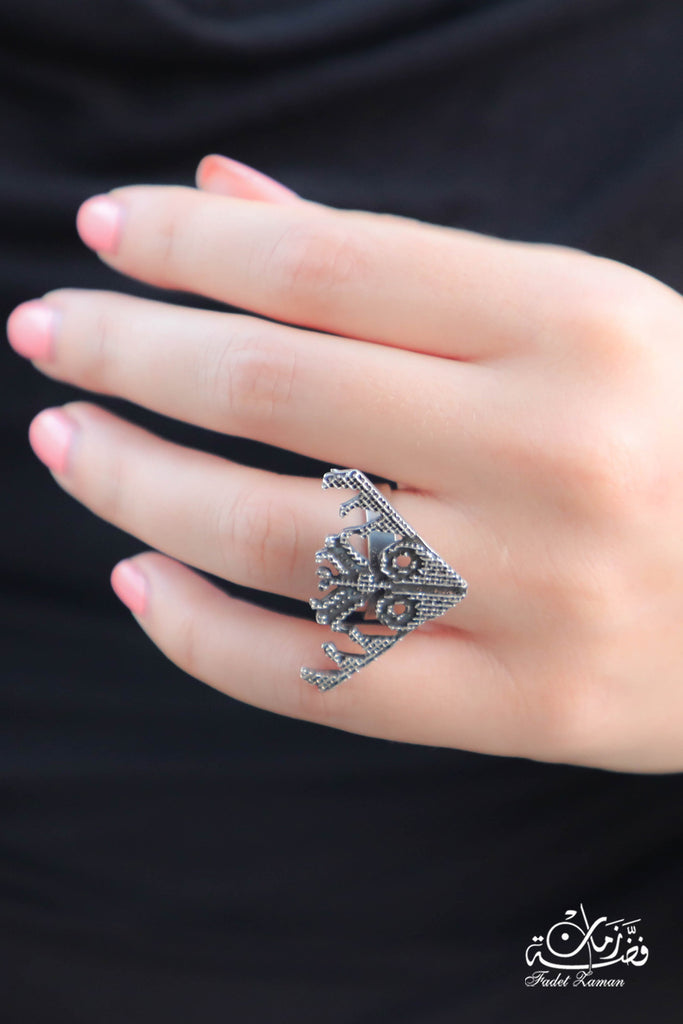 Amulet motifs Ring