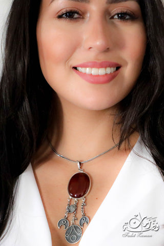 Pendant with agate stone
